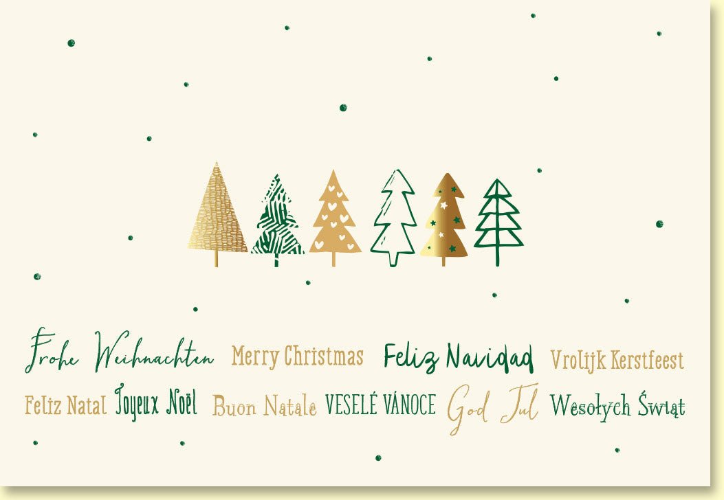 Weihnachtskarte mit festlichen Tannenbäumen in gold - grüner Winterpracht