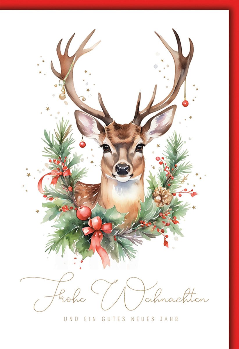 Weihnachtskarte Tiere – Edler Hirsch mit Tannenzweigen und roten Akzenten