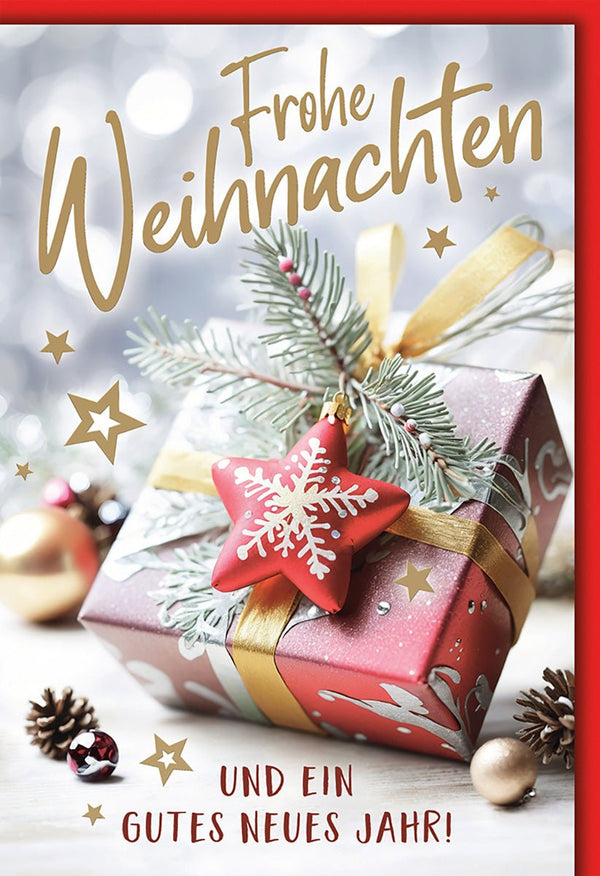 Weihnachtskarte Traditionell – Rotes Geschenk mit Schneeflocken und Tannenzweig