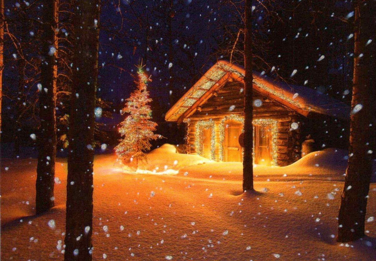 Weihnachtspostkarte: Winterliches Haus im Wald für besinnliche Feiertage
