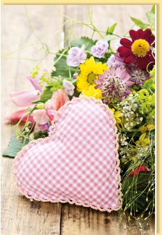 Grußkarte Motiv Herz aus Stoff und kleine Blumen