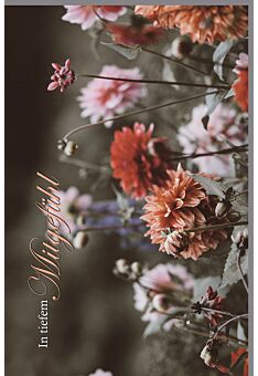 Trauerkarte Beileid Kondolenz Nahaufnahme Blumen