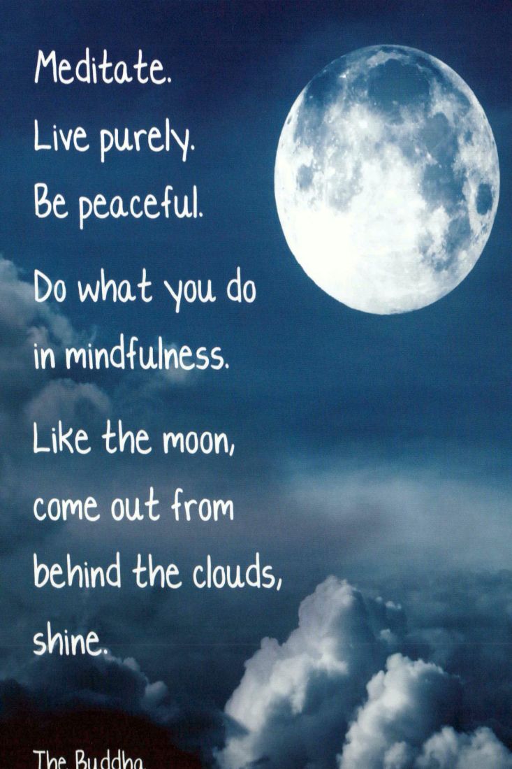 Postkarte englisch Text Moon behind the cloud