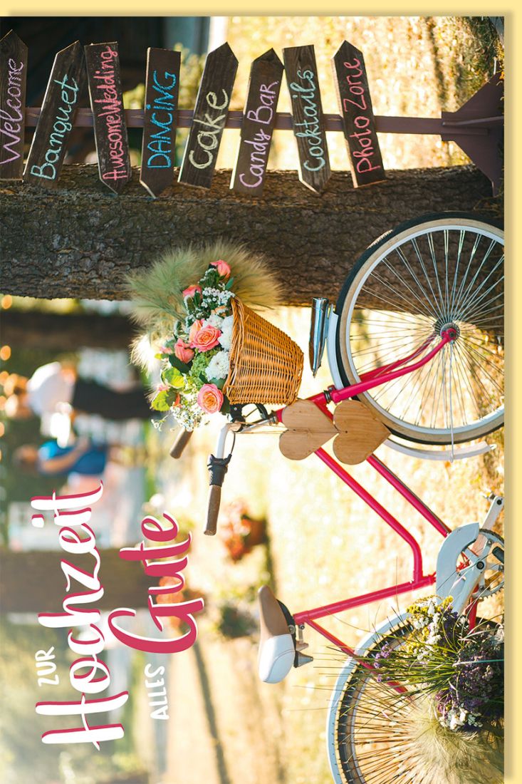 Glückwunschkarte Hochzeit Fahrrad mit Holzherzen und Blumenkorb am