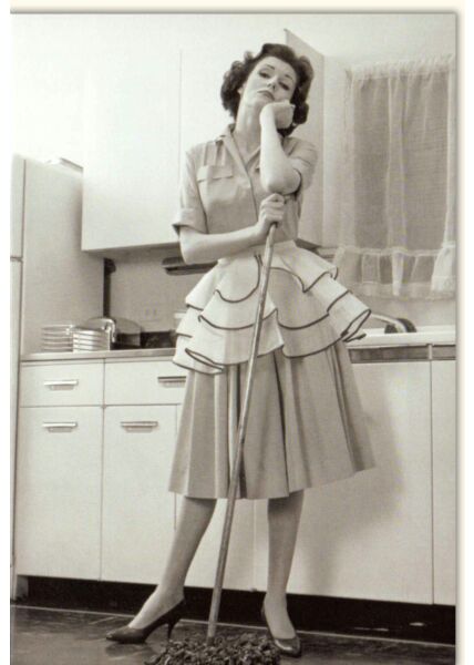 Blankokarte schwarz weiß Frau in Küche